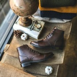 Thursday Boots - Women's Captain | Old English