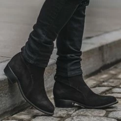 Thursday Boots - Men's Rogue | Black Suede