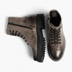 Thursday Boots - Women's Combat | Carbon