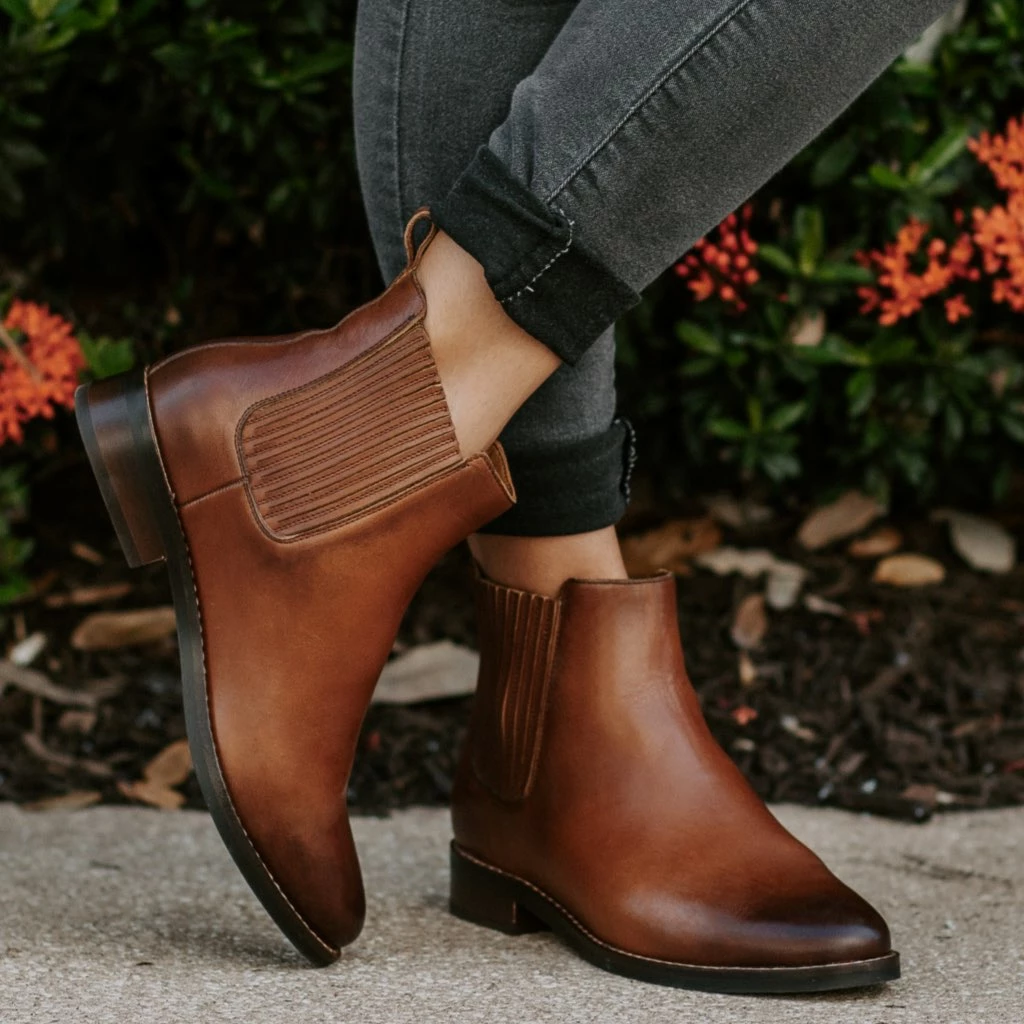 Thursday Boots - Women's Dreamer | Mahogany 8 Thursday Boots - Women's Dreamer | Mahogany