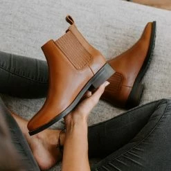 Thursday Boots - Women's Dreamer | Nutmeg 17 Thursday Boots - Women's Dreamer | Nutmeg