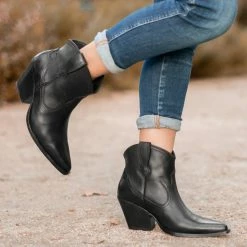 Thursday Boots - Women's Indio | Black