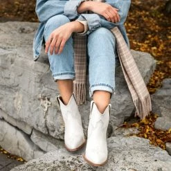 Thursday Boots - Women's Indio | White 16 Thursday Boots - Women's Indio | White