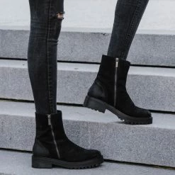 Thursday Boots - Women's Raider | Black