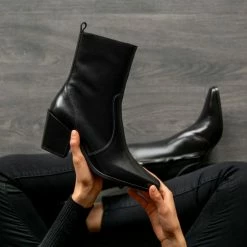 Thursday Boots - Women's Soho Zip | Black