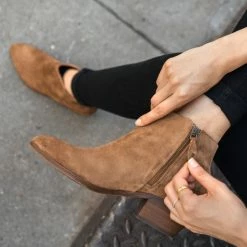 Thursday Boots - Women's Downtown | Golden Brown